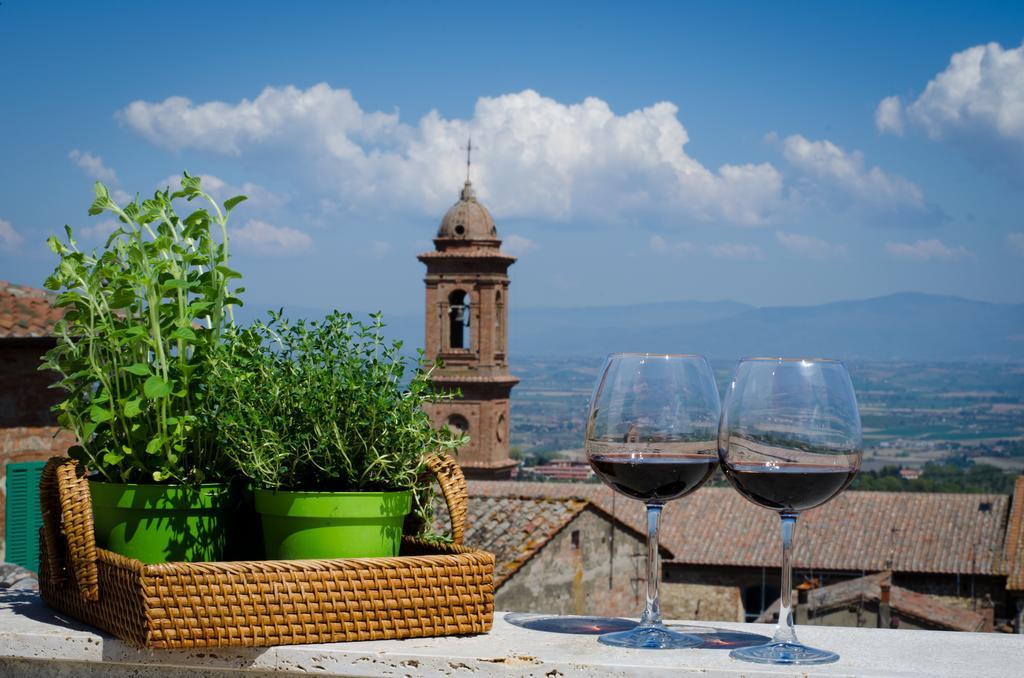 Dimora Dell'Erbe Apartment Montepulciano Bagian luar foto