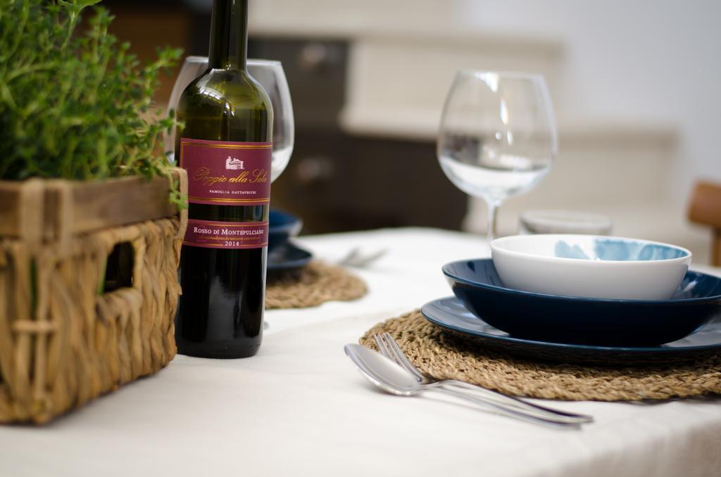 Dimora Dell'Erbe Apartment Montepulciano Bagian luar foto